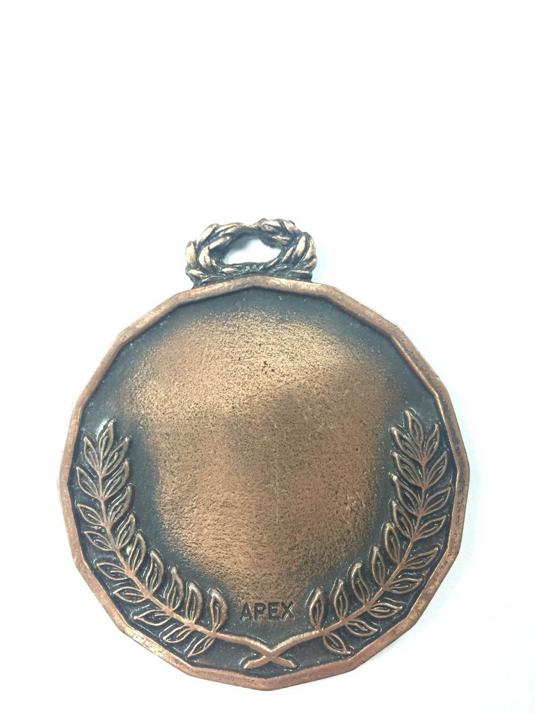 Badge, Medal & Trophy to Vector — 008 — Before